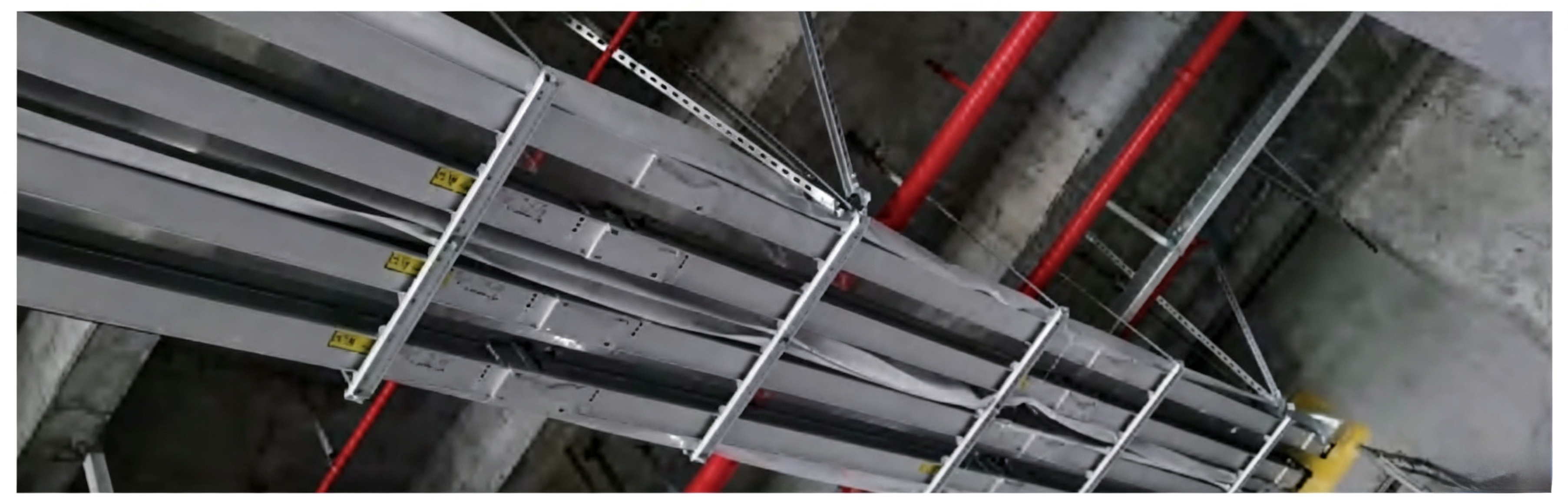 Sandwich Busway (Compact Design)